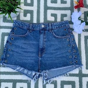 H&M Jean short size 6